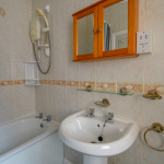 3-Fenella-Street-Bathroom-2-3