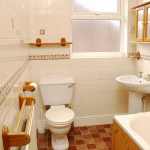 31-Hathersage-Road-Bathroom-1