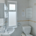 41-Hathersage-Road-Bathroom-2-9